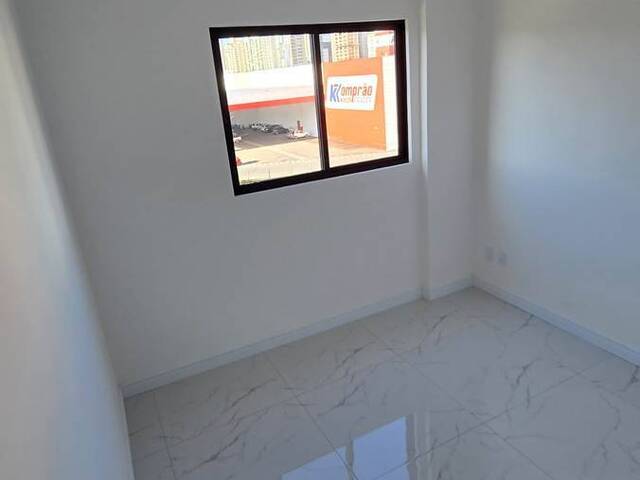 Apartamento para Venda em Itapema - 3