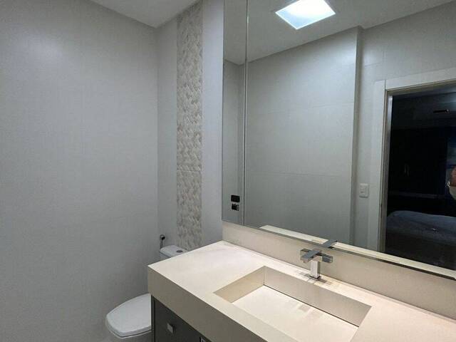 Apartamento para Venda em Itapema - 2