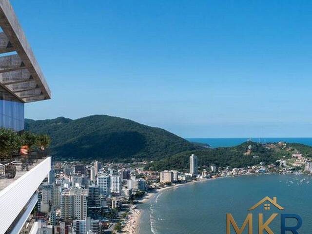 Apartamento para Venda em Itapema - 3