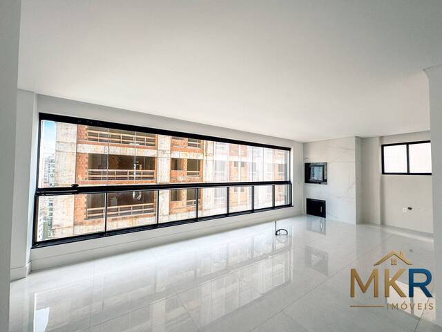 #M184 - Apartamento para Venda em Porto Belo - SC