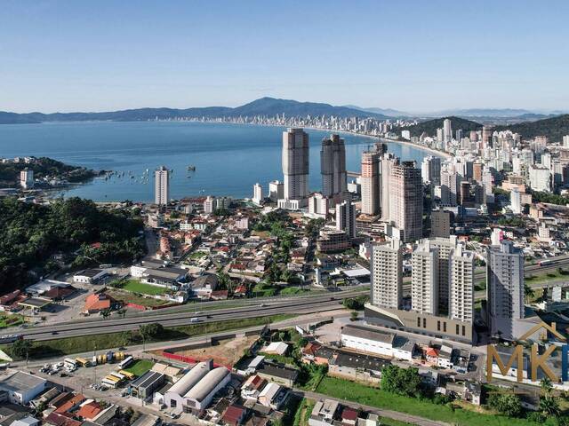 Apartamento para Venda em Itapema - 5