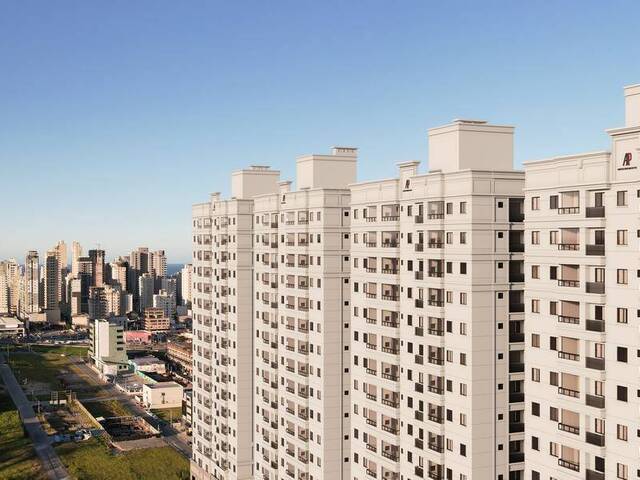 Apartamento para Venda em Itapema - 4
