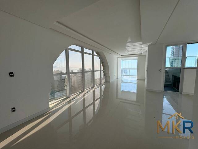 #M268 - Apartamento para Venda em Itapema - SC