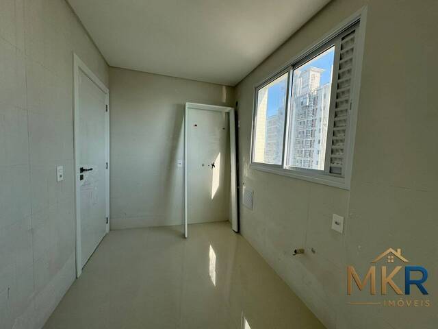 Apartamento para Venda em Itapema - 4