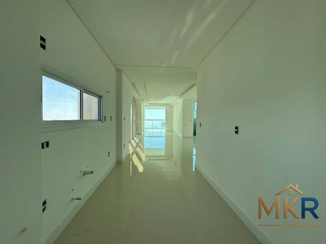 Apartamento para Venda em Itapema - 5