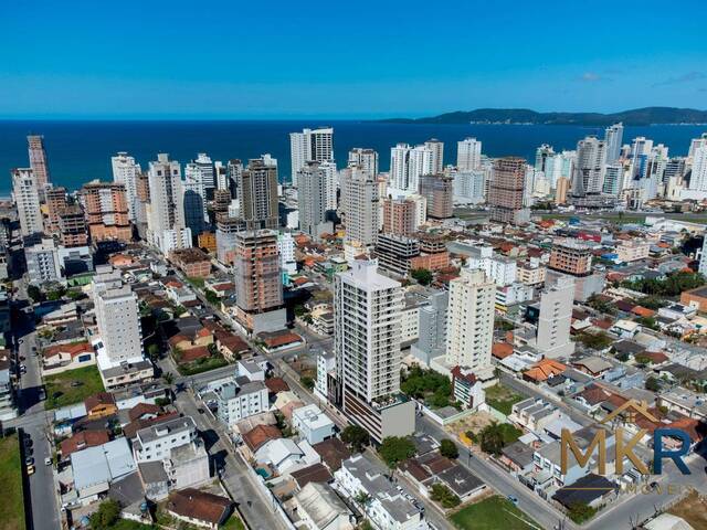 Apartamento para Venda em Itapema - 2
