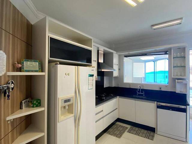Apartamento para Venda em Itapema - 3