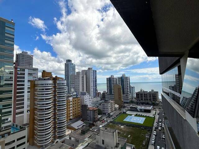 Apartamento para Venda em Itapema - 2