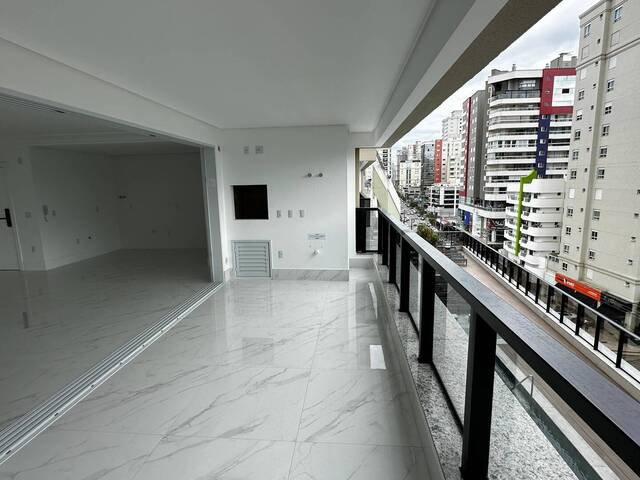 Apartamento para Venda em Itapema - 3
