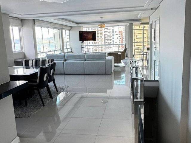 Apartamento para Venda em Itapema - 4