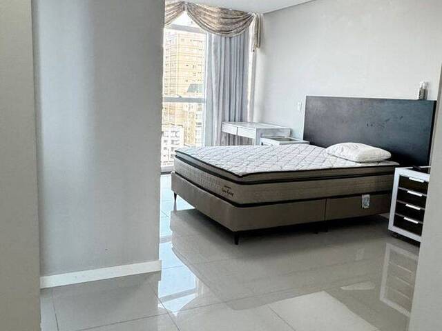 Apartamento para Venda em Itapema - 5