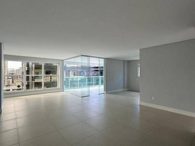 Apartamento para Venda em Itapema - 5