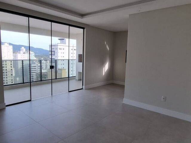 Apartamento para Venda em Itapema - 5