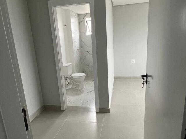 Apartamento para Venda em Itapema - 3