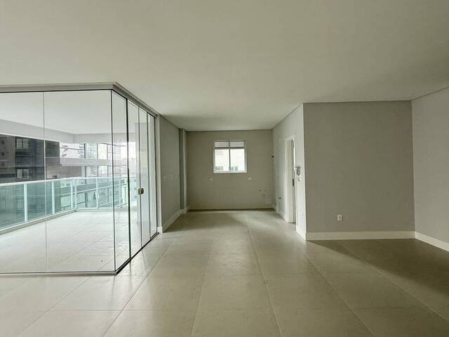 Apartamento para Venda em Itapema - 5