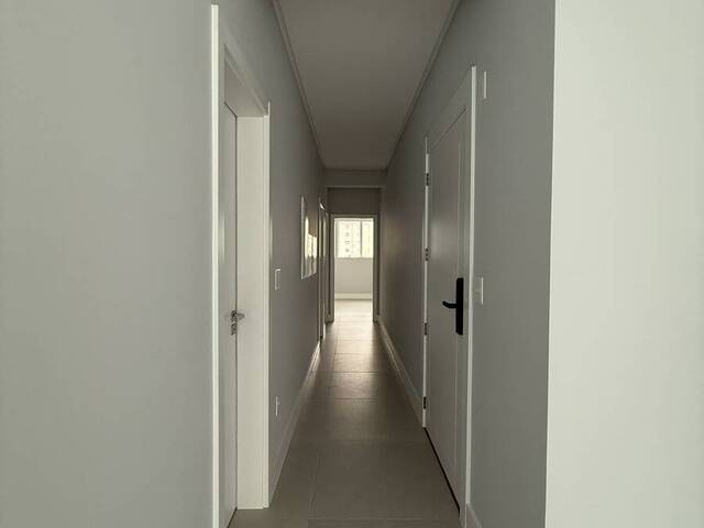 Apartamento para Venda em Itapema - 4