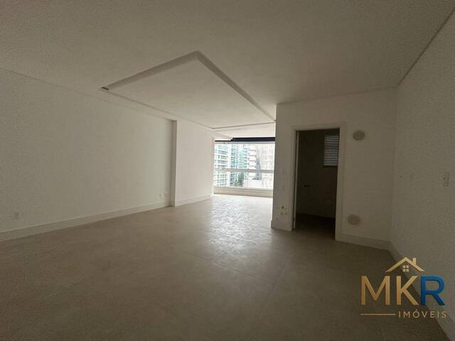 #M668 - Apartamento para Venda em Itapema - SC