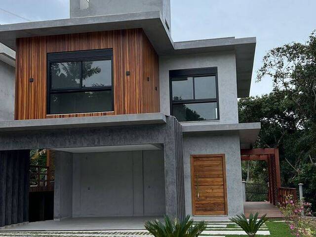 #C682 - Casa para Venda em Balneário Camboriú - SC