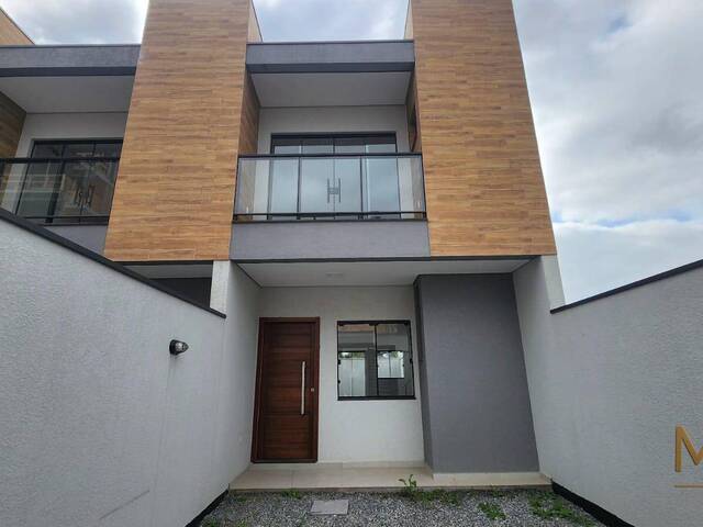 #D698 - Casa para Venda em Porto Belo - SC