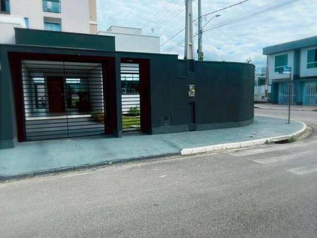 #C715 - Casa para Venda em Tijucas - SC