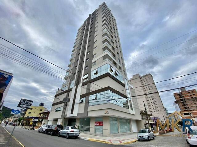 Venda em Morretes - Itapema