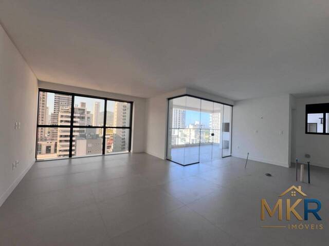 #M79 - Apartamento para Venda em Itapema - SC