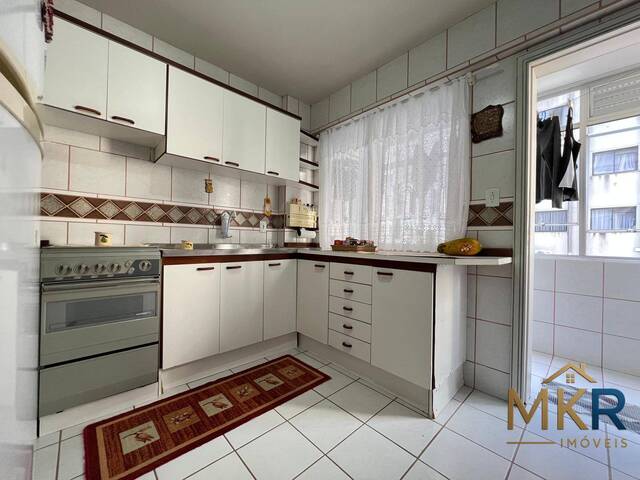 Apartamento para Venda em Itapema - 5