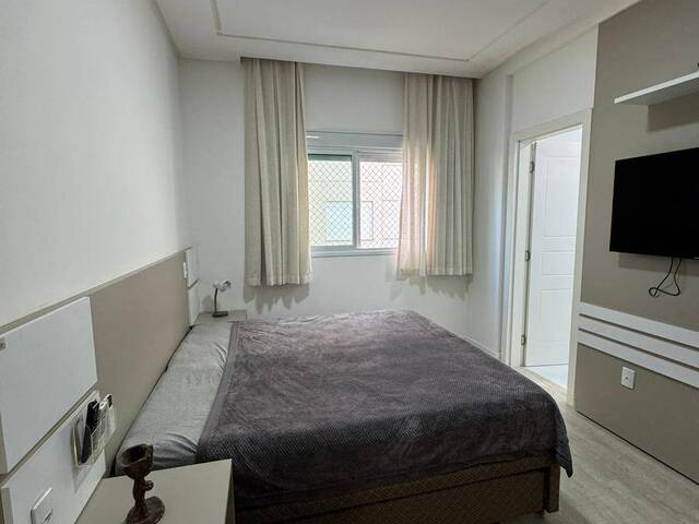 Apartamento para Venda em Itapema - 4