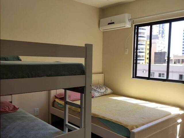 Apartamento para Venda em Itapema - 3