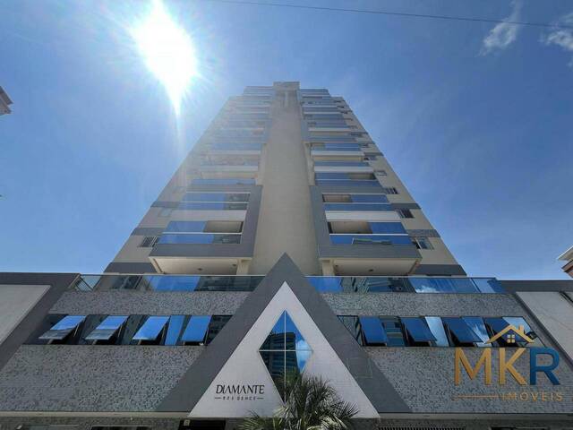 Venda em Meia Praia - Itapema