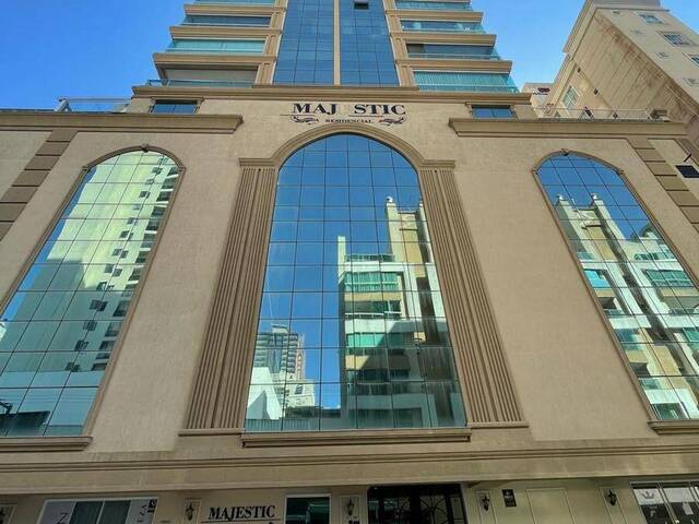 Venda em Meia Praia - Itapema