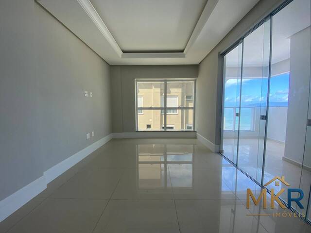 Apartamento para Venda em Itapema - 4