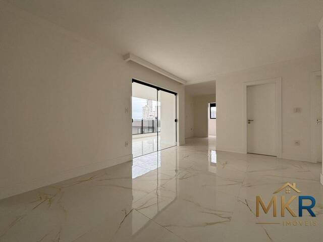 #M1029 - Apartamento para Venda em Itapema - SC