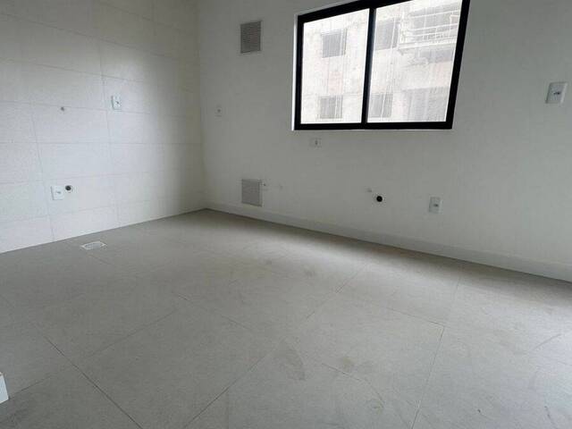 #M1050 - Apartamento para Venda em Itapema - SC