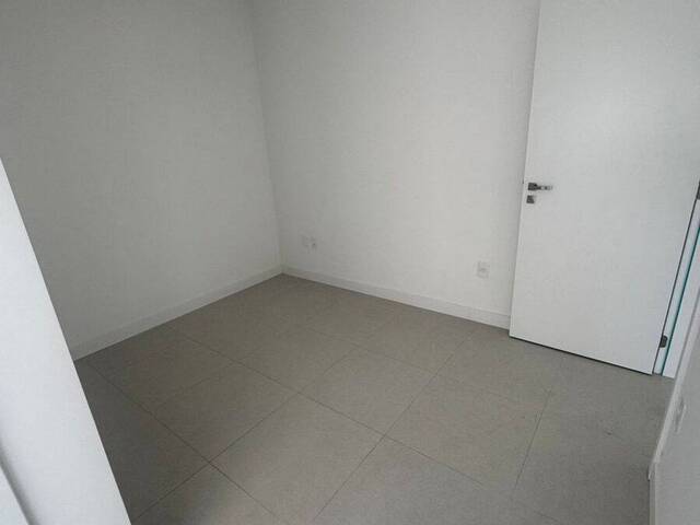 Apartamento para Venda em Itapema - 5