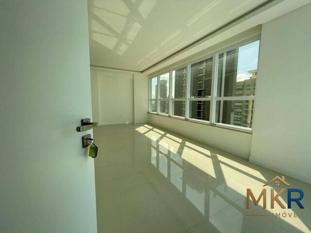 Apartamento para Venda em Itapema - 4