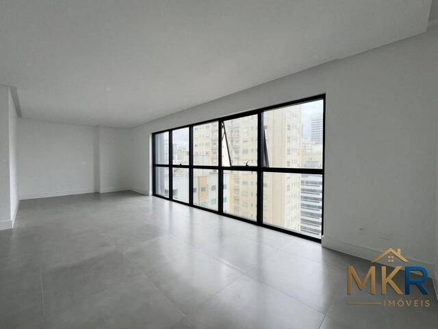 Apartamento para Venda em Itapema - 4
