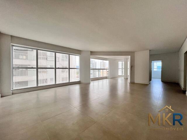 Apartamento para Venda em Itapema - 4