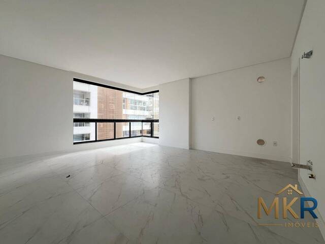 Apartamento para Venda em Itapema - 3