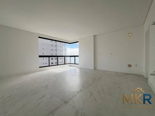 Apartamento para Venda em Itapema - 5