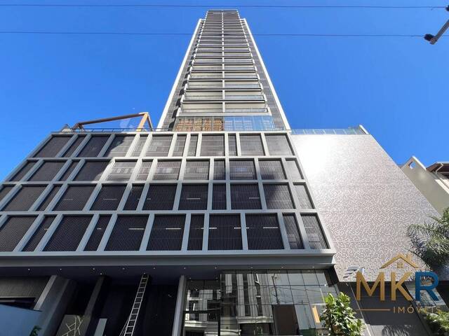 Venda em Meia Praia - Itapema