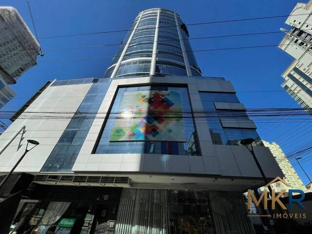 Venda em Meia Praia - Itapema