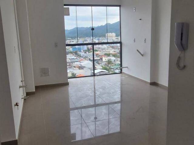 Apartamento para Venda em Itapema - 2
