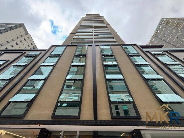 Venda em Meia Praia - Itapema