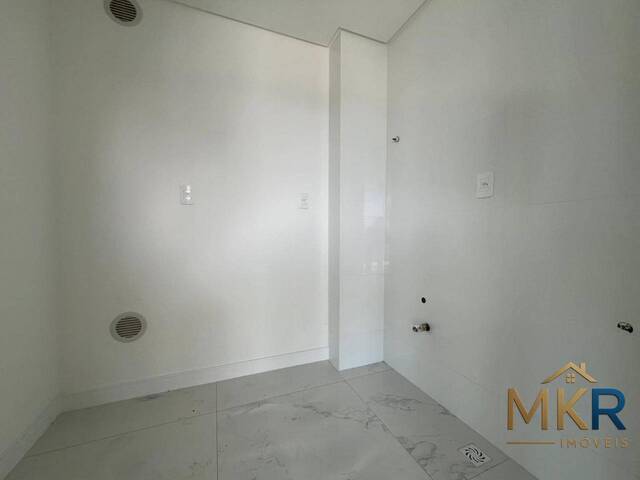 Apartamento para Venda em Itapema - 5