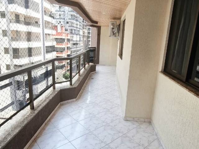 Venda em Meia Praia - Itapema