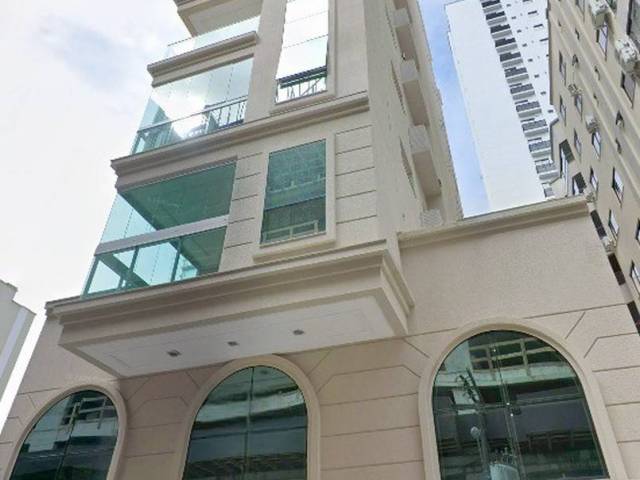 Venda em Meia Praia - Itapema