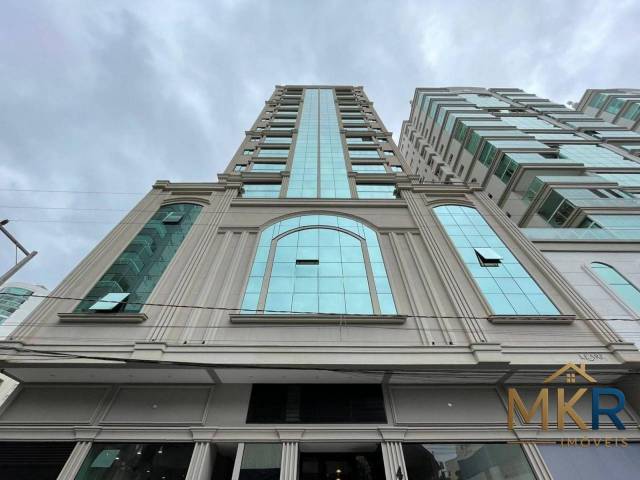 Venda em Meia Praia - Itapema