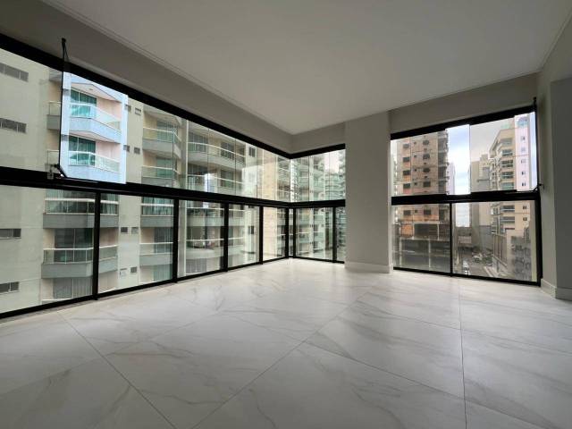 Apartamento para Venda em Itapema - 2