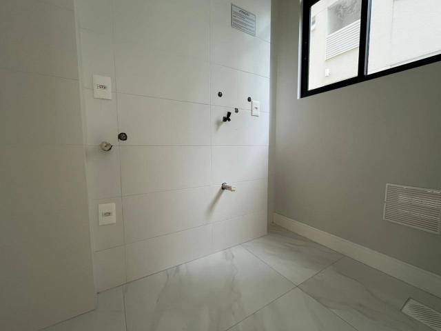 Apartamento para Venda em Itapema - 4